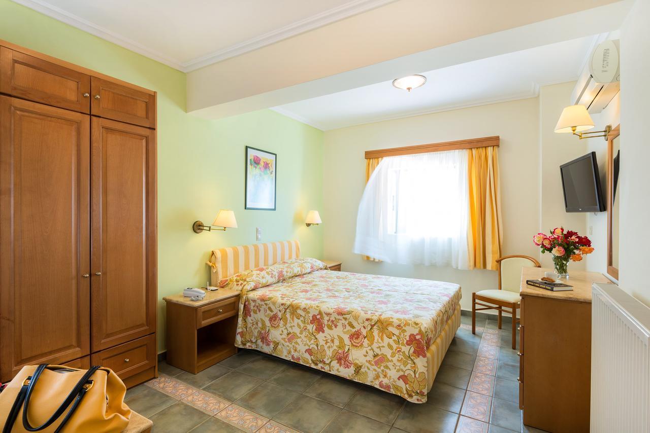 טסיליבי Andreolas Luxury Suites מראה חיצוני תמונה