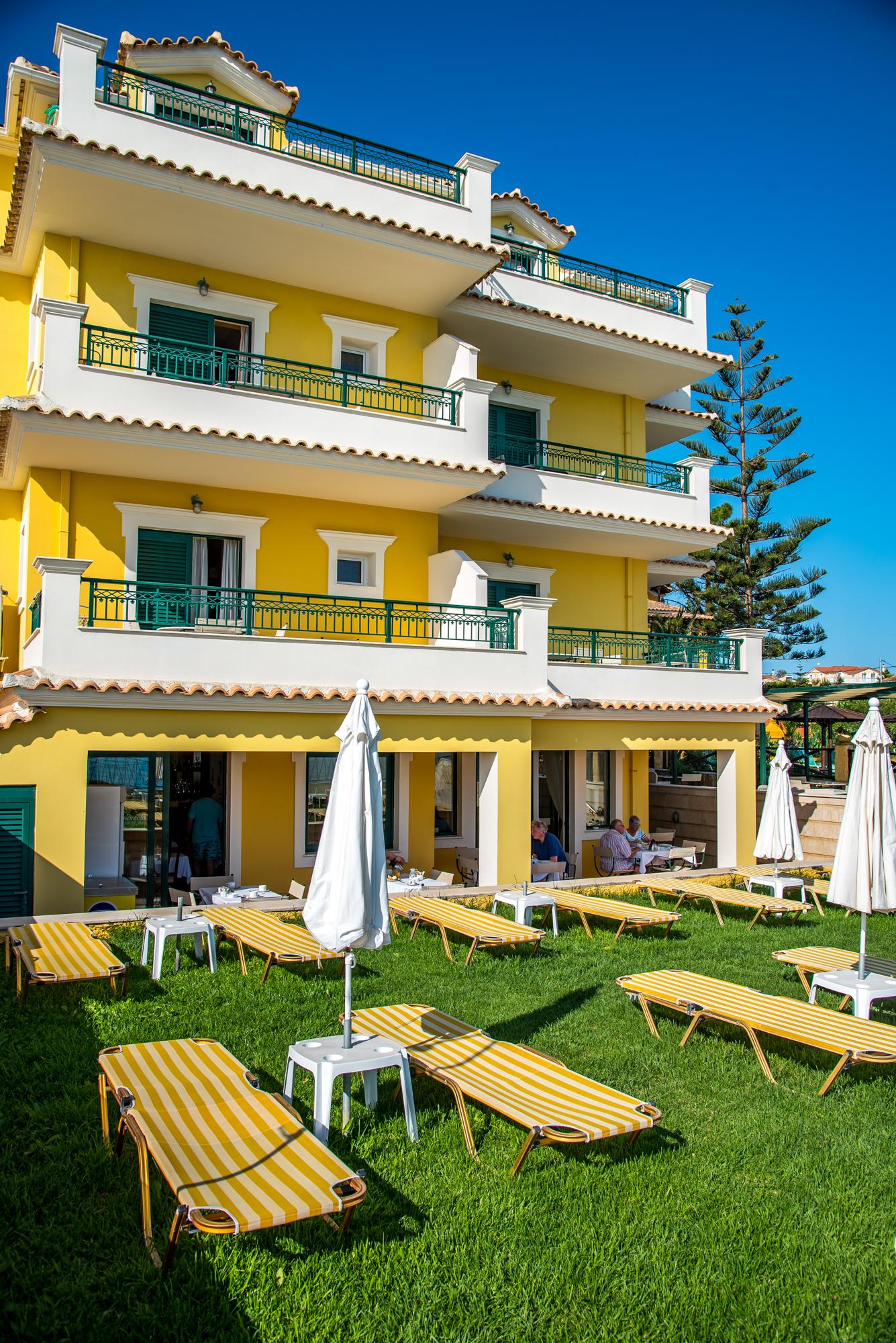 טסיליבי Andreolas Luxury Suites מראה חיצוני תמונה