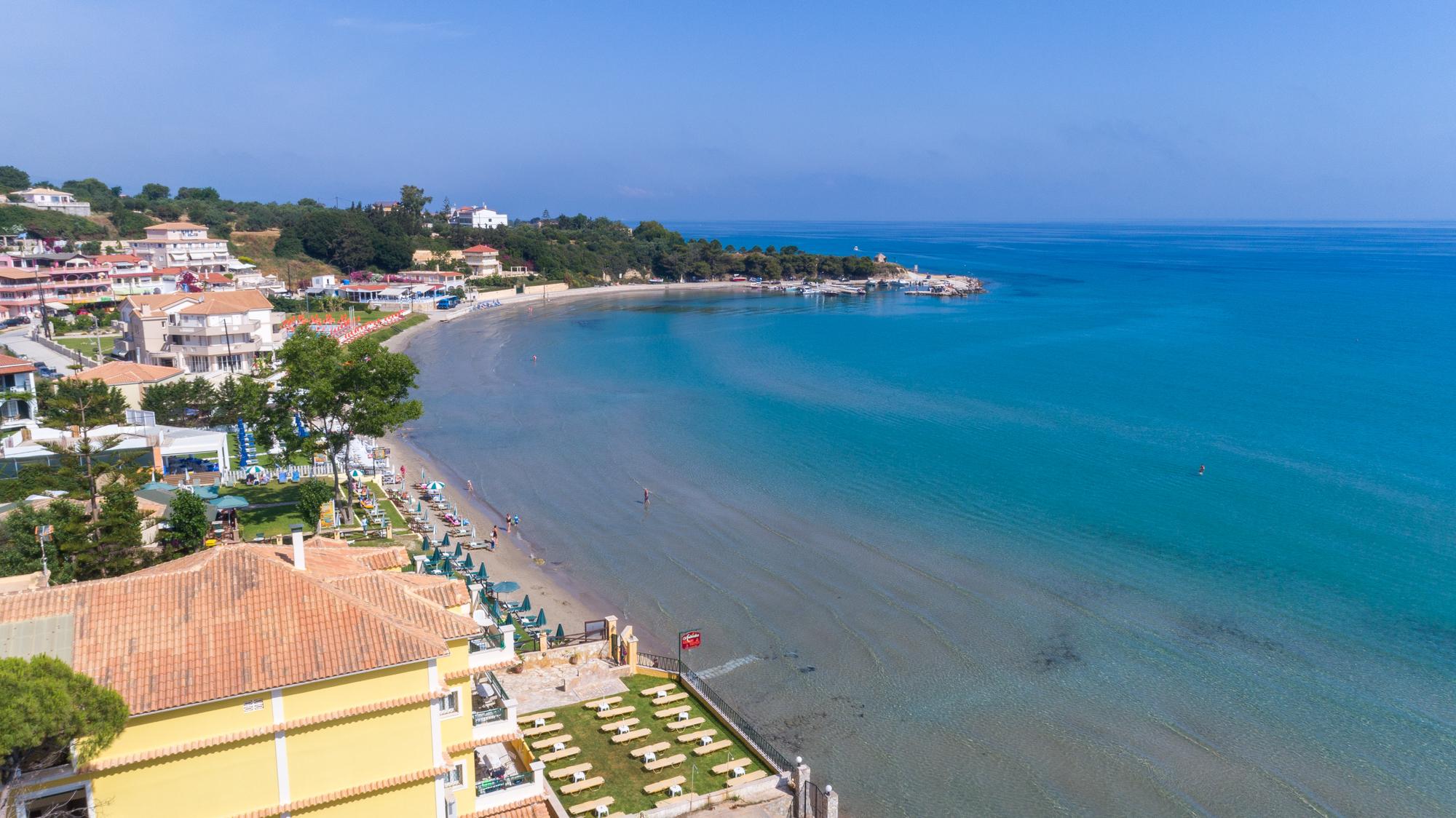 טסיליבי Andreolas Luxury Suites מראה חיצוני תמונה