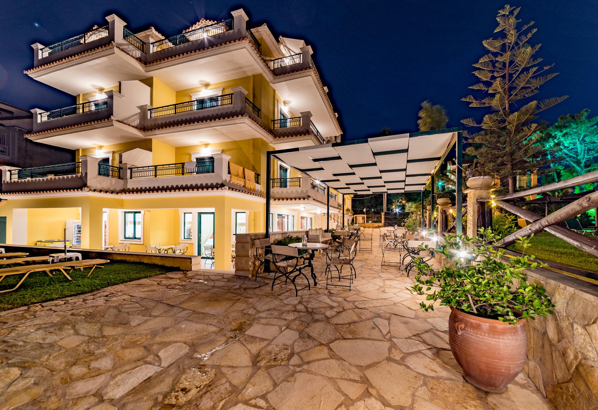 טסיליבי Andreolas Luxury Suites מראה חיצוני תמונה