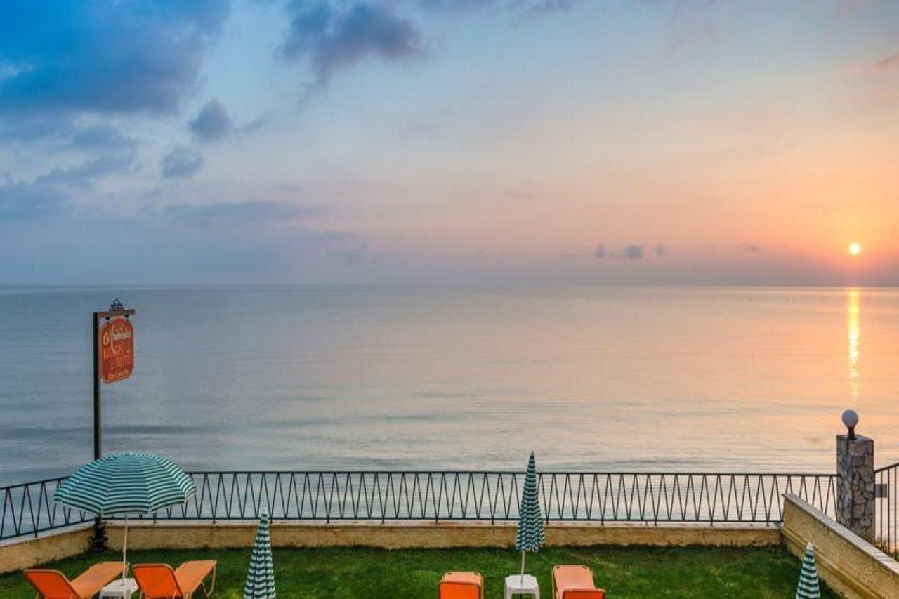 טסיליבי Andreolas Luxury Suites מראה חיצוני תמונה